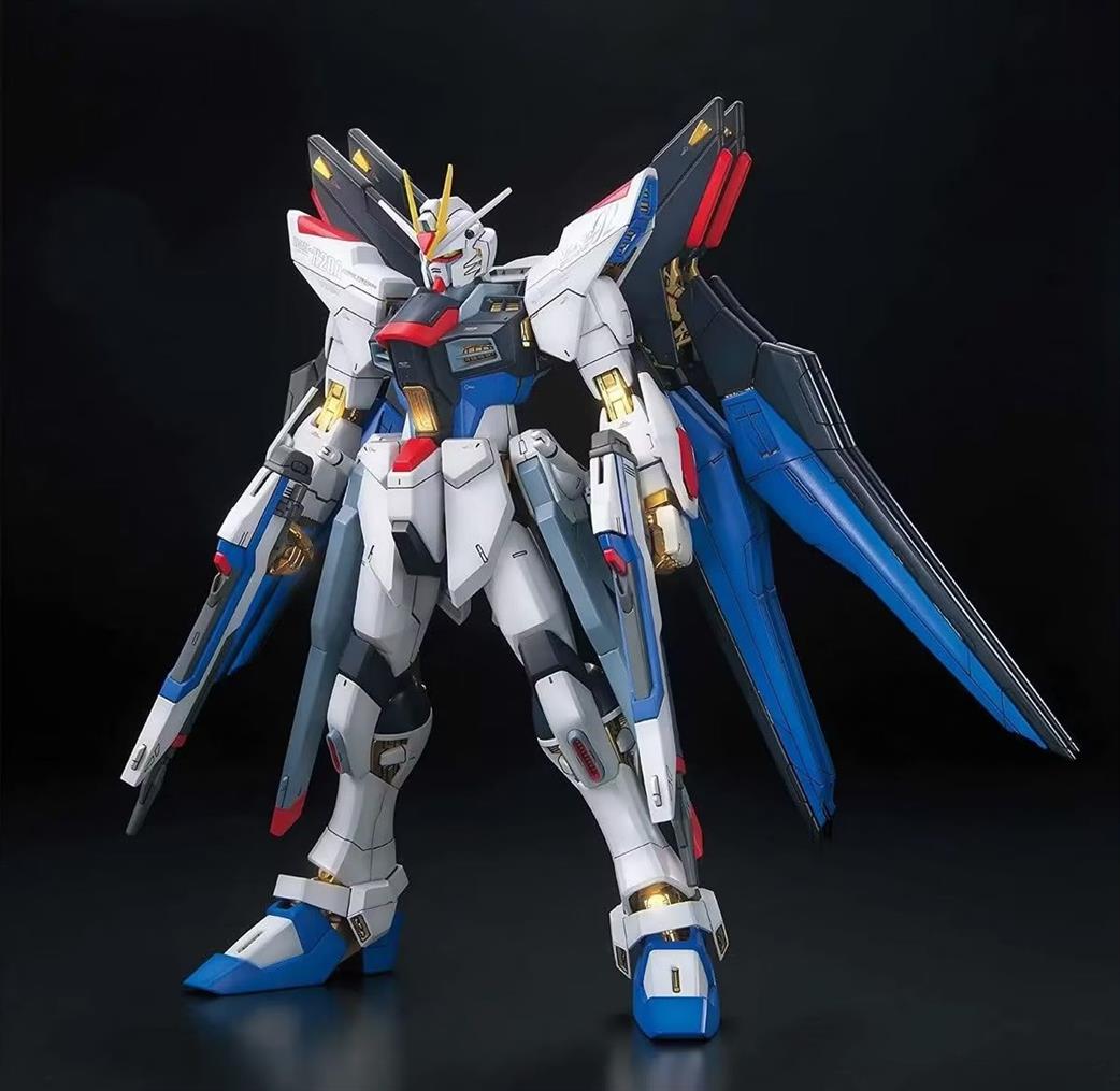 Bandai 1/100 5062903 MG Strike Freedom Gundam Full Burst Mode
