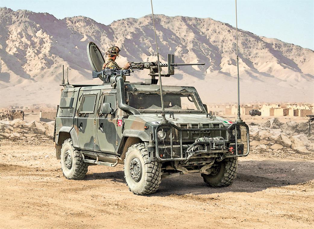 Italeri 1/35 6766 Iveco VTLM Lince Infantry Mobility Vehicle Kit