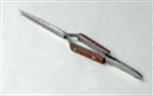 Self closing tweezers are one of the most useful modelling tools, allowing parts to be held without needing continuous hand pressure.