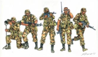 Italeri 6168 1/72 Scale US 90's Infantry Figures 50 Piece Set - UnpaintedA set of figures suitable for dioramas.Glue and paints are required to assemble and complete the model (not included)Click on the More link to view related products.