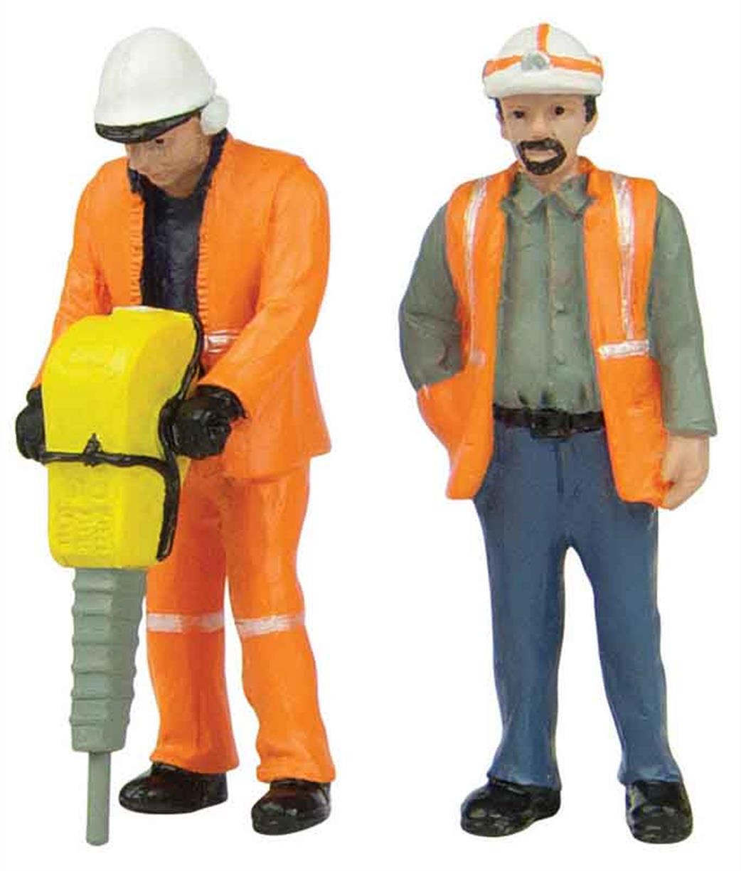 Bachmann 47-401 Scenecraft Lineside or Road Workers Pack A O Gauge