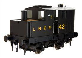 The LNER built up a fleet of of 56 Sentinel locomotives, a mix of single gear Y1 class and dual gear Y3 class. Several of the engines were assigned as departmental locomotives for shunting in engineering depots.Y3 class Sentinel No.42 was one of the departmental locomotives and is modelled in LNER livery.