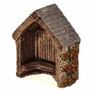 Prepainted cast resin model of a wood garden arbour.An excellent lineside garden detail, perhaps for a rail enthusiats who has bought a house with a view of the railway.