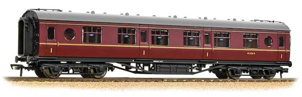 Bachmann Branchline 39-456 OO Gauge BR 57-ft First Class Corridor Coach ex-LMS Porthole Stock BR Maroon Livery