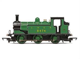 No. 8474 comes complete in a classic and vivid LNER apple green livery. The buffer beam is red and the buffer stocks are black.