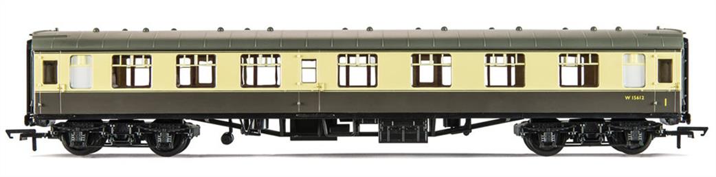 Hornby R3220CK BR Mk1 CK W16070 Composite Coach BR Chocolate & Cream Split from Tyesley Connection Train Pack OO