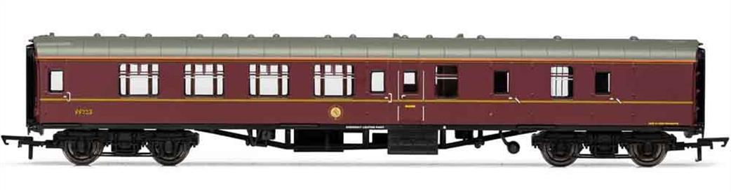 Hornby OO R4935A Hogwarts Express Passenger Brake End Coach 99312