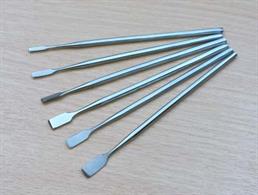 A set of 6 stainless steel chisel edged carving tools in a plastic wallet. Ideal for scraping away unwanted adhesive, paint, varnish etc. Also for working light material such as plastics &amp; fine woods.Sizes: 2.5/3.5/4.5/5/6 &amp; 7mm.