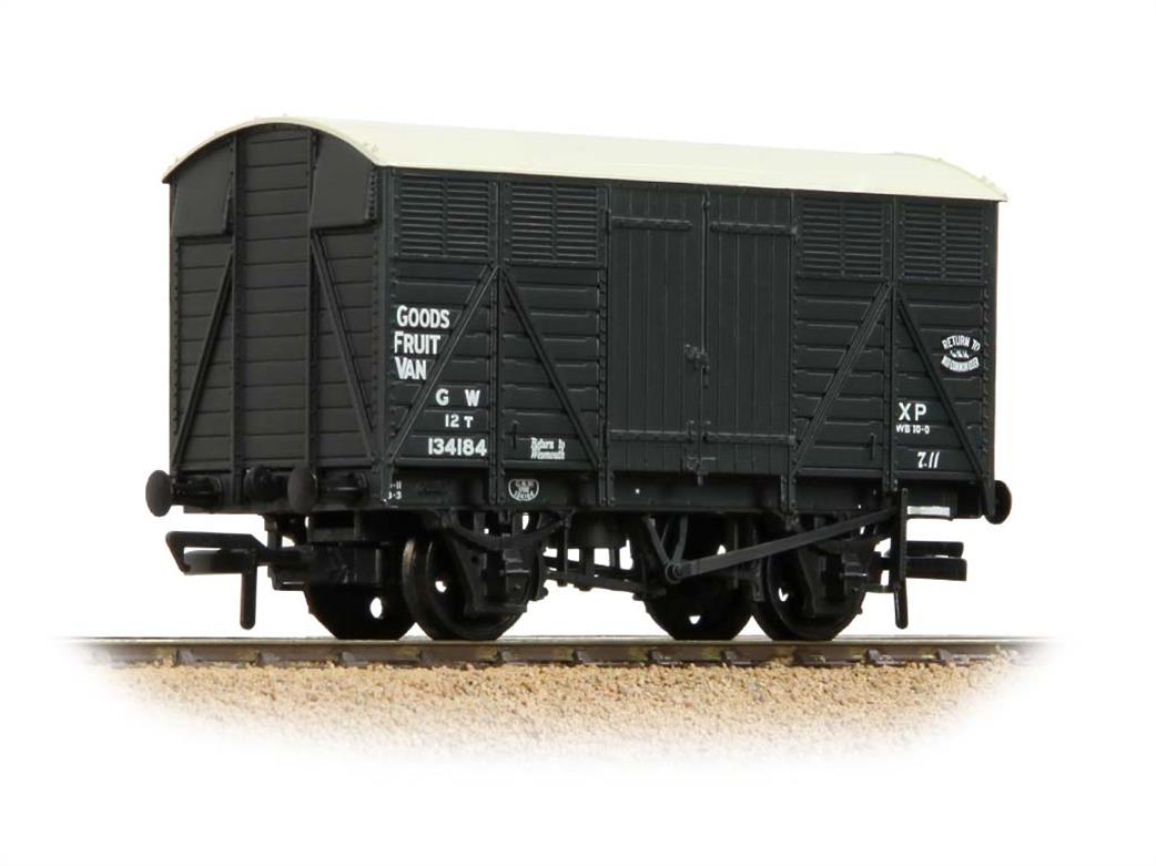 Bachmann OO 37-751E GWR 12 Ton Goods Fruit Van GWR Grey