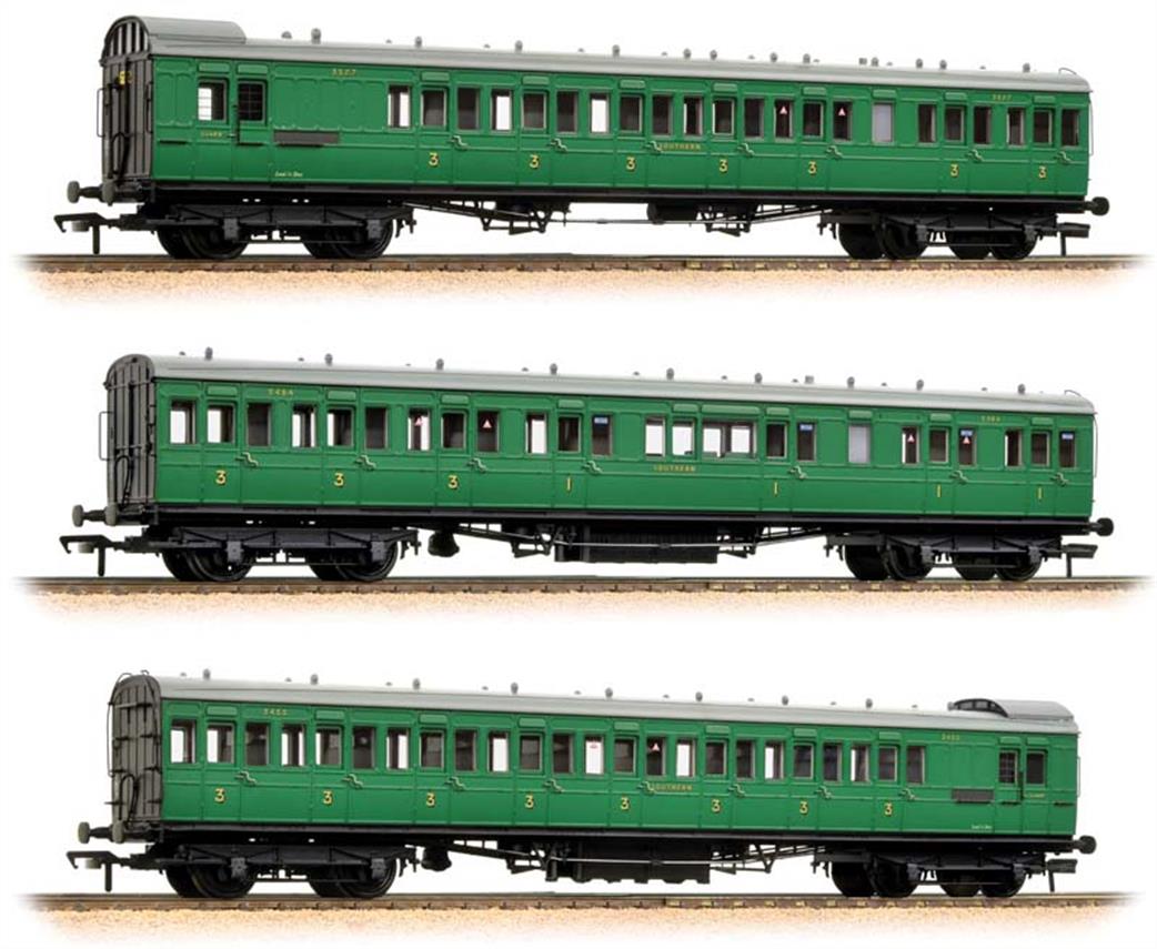 Bachmann OO 39-6SRm SR 3 Coach Set of ex-SE&CR Birdcage Stock Southern Railway Malachite Green
