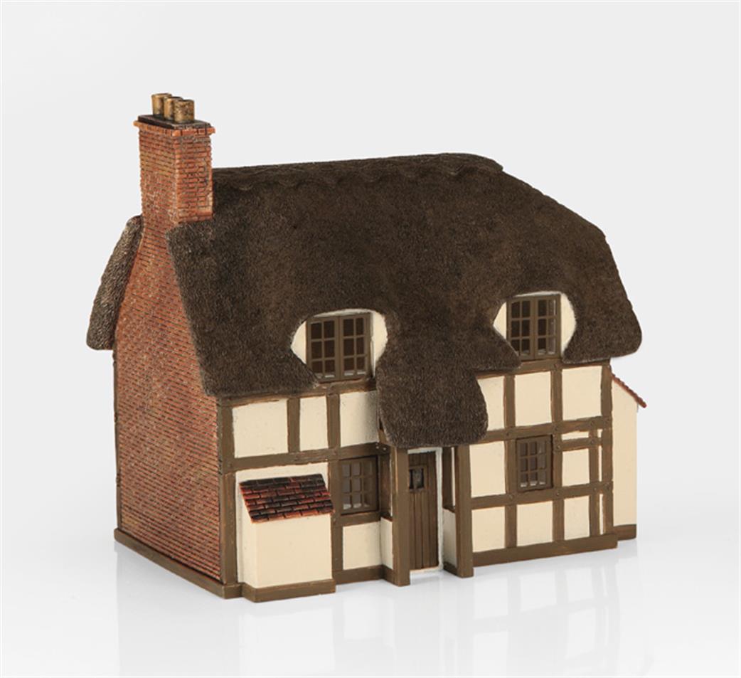 Bachmann OO 44-0019 Scenecraft Thatched Cottage