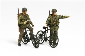 Tamiya 1/35 British Paratroopers with Bikes 35333Glue and paints are required to assemble and complete the model (not included)