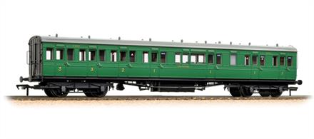 Highly detailed model of the South Eastern &amp; Chatham Railway (SECR) 60-feet length passenger stock featuring raised, glazed lookouts in the roof over the guard's compartment referred to as a birdcage lookout due to the similarity to an aviary enclosure.Lavatory composite coach with compartments for first and third class passengers finished in the later SR malachite green livery. Era 4 1922-1948