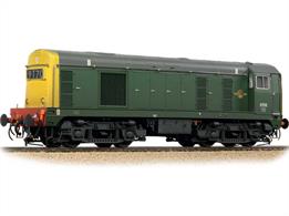 The all-new Bachmann Branchline Class 20/0 broke cover in 2021, our first New Tooling project to be unveiled in the quarterly British Railway Announcements, and now we have more new models to share with you. This model depicts No. 8156, still carrying its BR Green livery but with full yellow ends and with the ‘D’ prefixes removed from its running number following the withdrawal of steam on BR in 1968.