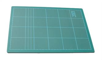 These self-healing cutting mats protect your table surfaces and make cutting of materials easier. The large A2 and A3 mats are ideal for use as fixed top surfaces on dedicated modelling workbenches. A3 mat measures 450mm x 300mm.