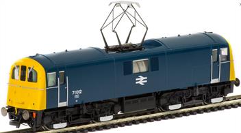 Hornby R3374 OO Gauge BR 71012 Class 71 Southern Region Bo-Bo Electric Locomotive BR BlueFeatures of the DCC Ready Hornby model include:5 pole skew wound motor with double flywheel dual bogie driveWorking pantographSprung buffersRemovable front valance panelAccurate running light modesChangeable headcodesCab lighting
