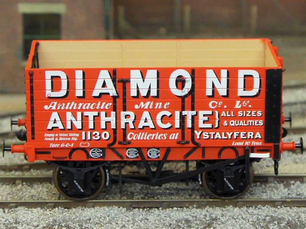 Dapol O Gauge 7F-073-001 Diamond Anthracite Mine Company, Ystalyfera RCH 1887 7 Plank Wagon No.1130