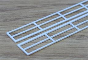 1/32 scale handrail section 34mm height.One piece, 608mm / 24in length.