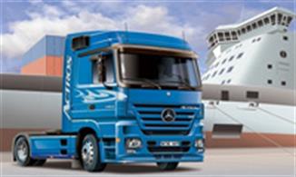 Italeri 3824 1/24 Scale Mercedes Benz Actros 1854 Truck CabLength 242mm.A nicely detailed model of the Actros 1854 tractor unit can be assembled from this kit. Comprehensive instructions are included.