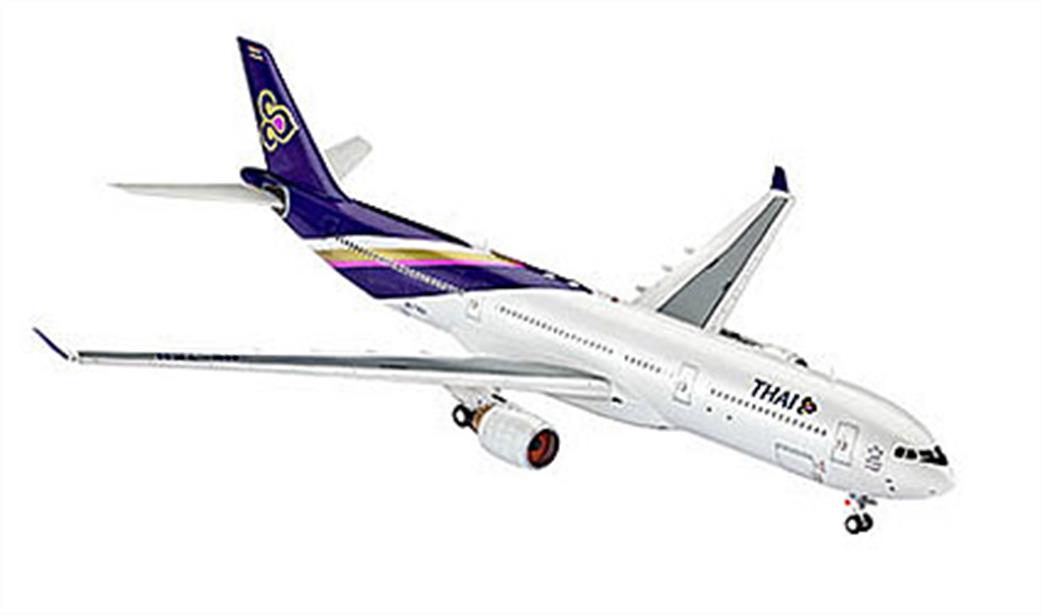 Revell 1/144 04870 Airbus A330-300 Thai Airways Jetliner Kit