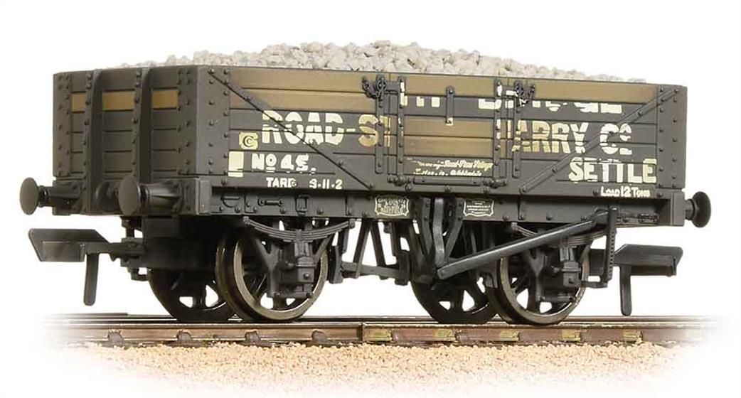 Bachmann OO 37-039 sh Helwith Bridge Road Stone Quarry 5 Plank Steel Floored Open Wagon Weathered, with Load