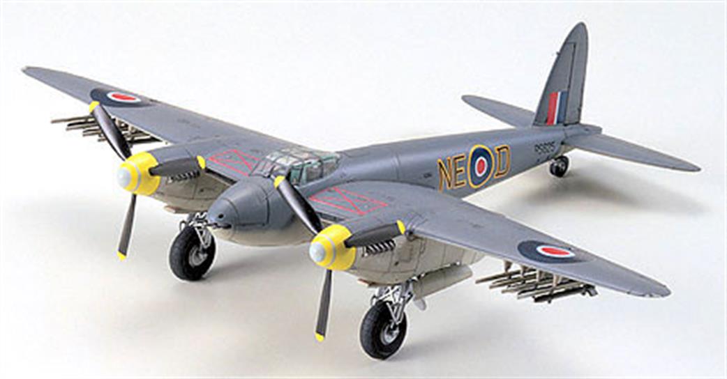 Tamiya 1/72 60747 RAF Mosquito Fighter Bomber WW2 aircraft Kit
