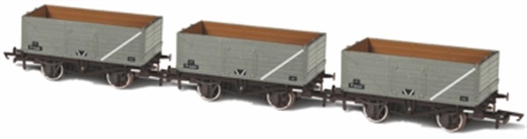 Oxford Rail OO OR76MW7014  Triple Pack of BR Grey 7 Plank Open Wagons P73208 / P153057 / P201347