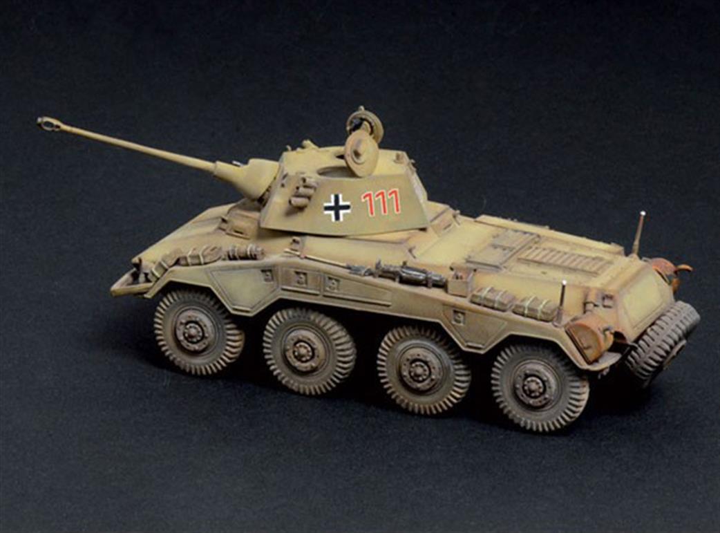 Italeri 1/56 W15653 Warlord WW2 German Sd.Kfz234/2 Puma Armoured Car Kit
