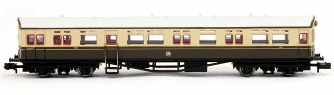 Nicely detailed model of GWR auto train trailer car or autocoach number 194 finished in the late 1930s chocolate &amp; cream livery with shirtbutton GWR monogram.