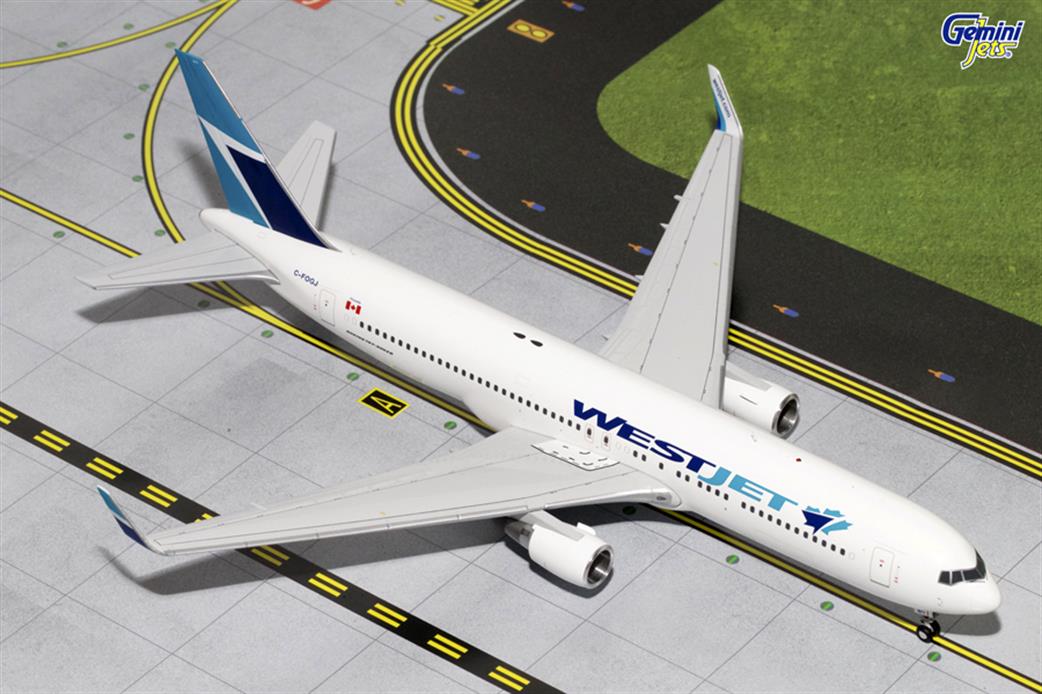 Gemini Jets 1/400 G2WJA576 Boeing 767 WestJet Airliner Model