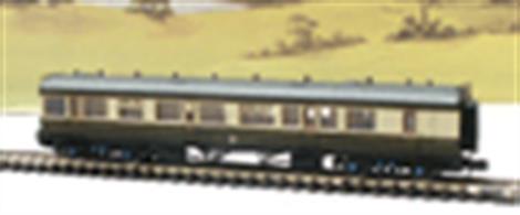 These are the finest, most detailed British outline N gauge coaches yet produced, complete with interiors appropriate for each coach. The fittings of the real coaches are moulded or added as separate parts, right down to the end grab rails, riveted roof panels and very fine roof vents.Collett brake composite luggage/guard/1st/3rd coach W6539 finished in post-WWII GWR chocolate &amp; cream livery with British Railways numbering.