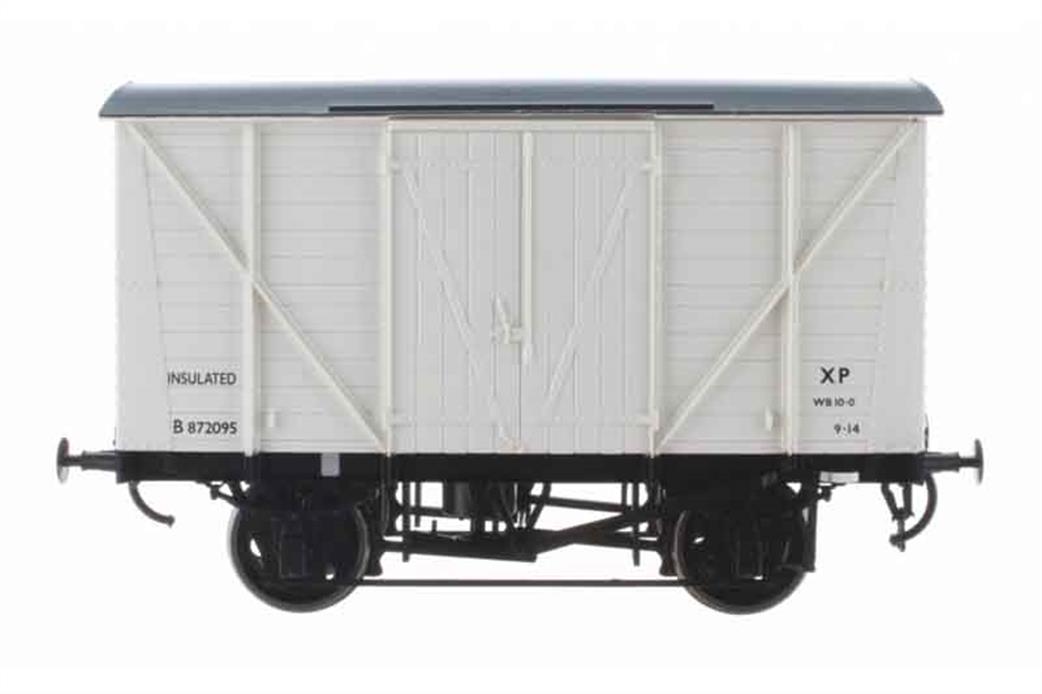 Dapol O Gauge 7F-057-001 BR B872112 12-Ton Dia.1/251 Insulated Meat Van White Livery RTR