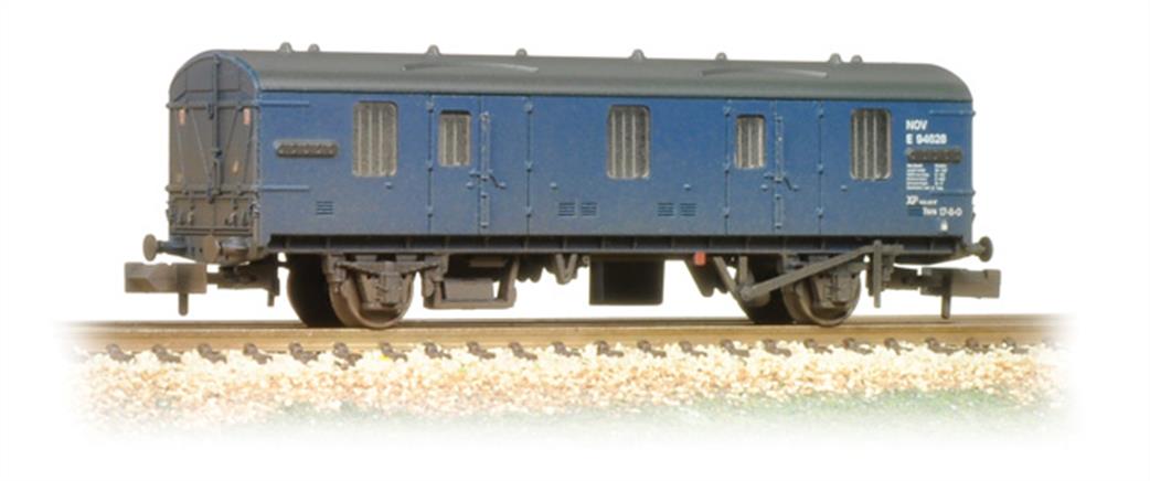 Graham Farish N 374-640 BR Mk1 4-Wheel CCT Carriage Truck / Parcels Van BR Blue Weathered