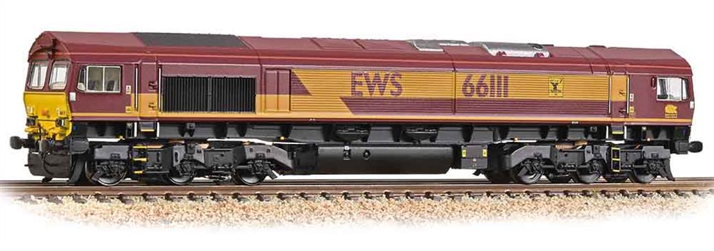 Graham Farish N 371-384A EWS 66111 Class 66 Co-Co Diesel Locomotive EWS Maroon & Gold