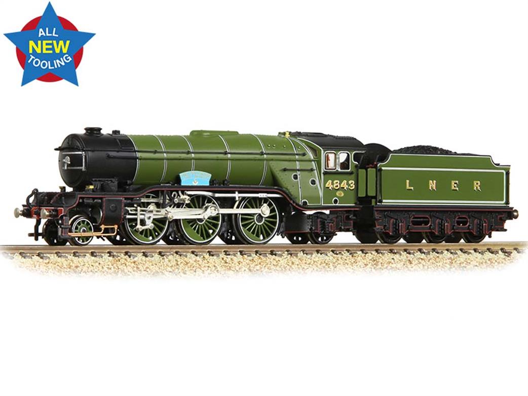 Graham Farish N 372-611 LNER 4843 Kings Own Yorkshire Light Infantry Gresley V2 Class 2-6-2 LNER Lined Apple Green