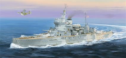 Trumpeter 1/350 HMS Warspite Royal Navy Battleship WW2 Plastic kit 05325Number of Parts 540Length 558mmGlue and paints are required to assemble and complete the model (not included)