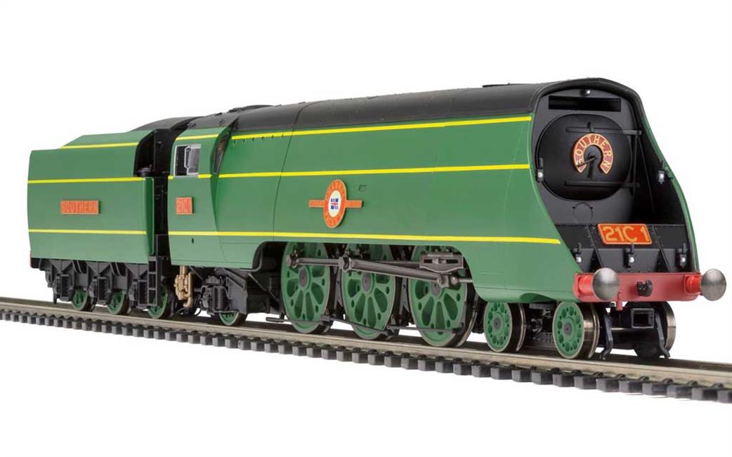 Hornby OO R3434 SR 21C1 Channel Packet Merchant Navy Class 4-6-2 Air Smoothed Casing Southern Green Sunshine Lettering