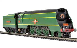 Hornby Railways OO Gauge R3434 SR 21C1 Channel Packet Bulleid Merchant Navy Class 4-6-2 Pacific Original Condition with Air-Smoothed Casing Southern Malachite Green Sunshine LetteringA completely new model of the Bulleid Merchant Navy class 4-6-2 pacific type locomotives built from 1941 and fitted with the original style air smoothed boiler casing. This was designed to provide good air flow to clear exhaust smoke from the drivers' view and allow the locomotive to be cleaned by mechanical carriage washing plants. The casing gave the locomotives a very clean external appearance profiled to match well with the coaching stock.This will be a highly detailed model, including cab and tender footplate interior detailing.DCC Ready 8 pin decoder required for DCC operation.