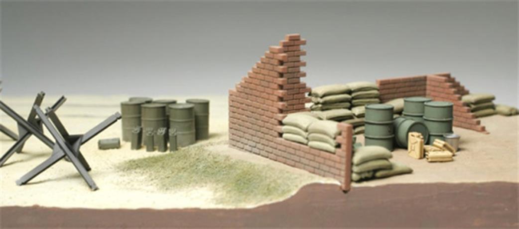 Tamiya 32508 Brick, Sandbag & Barricade Set 1/48