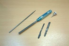 Handle holds all standard Needle Files &amp; Jigsaw Blades.Set includes 2 High Quality Needle