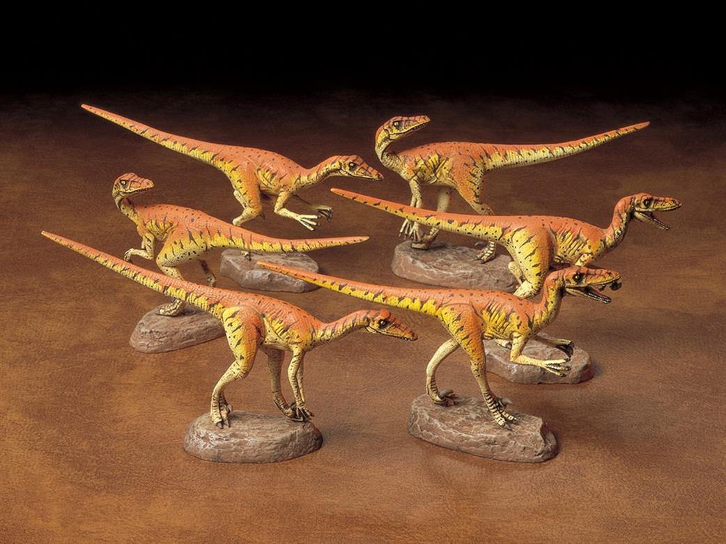 Tamiya 1/35 60105 Dinosaurs Six Velociraptors
