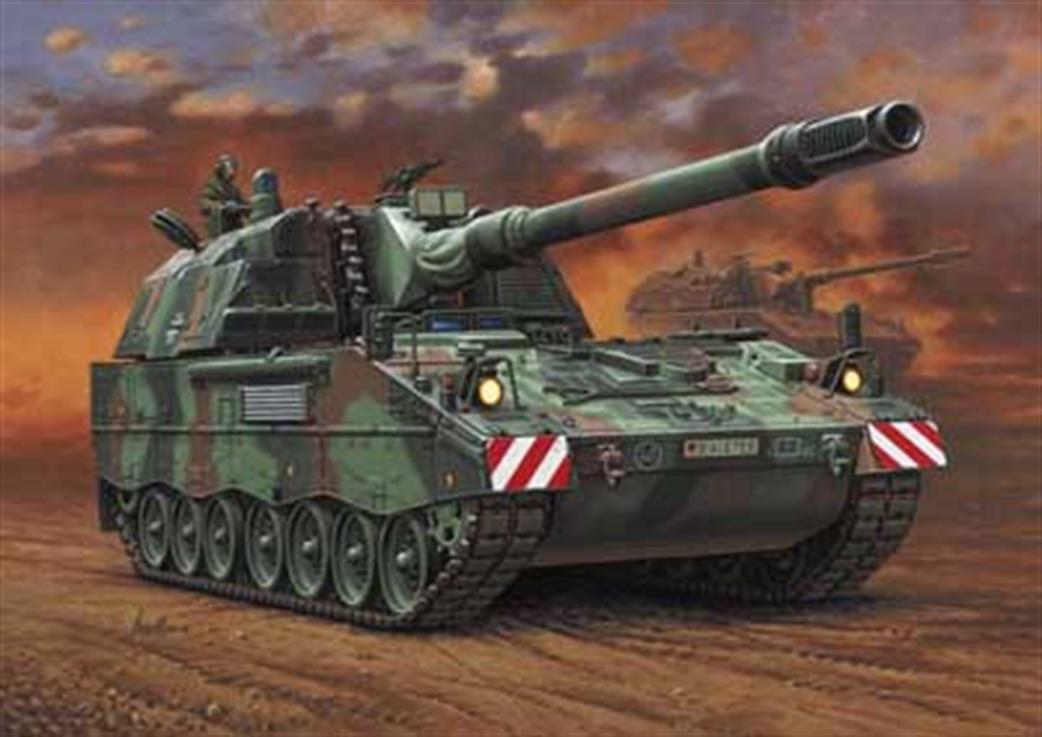 Revell 1/72 03121 Panzerhaubitze 2000 Self Propelled Gun