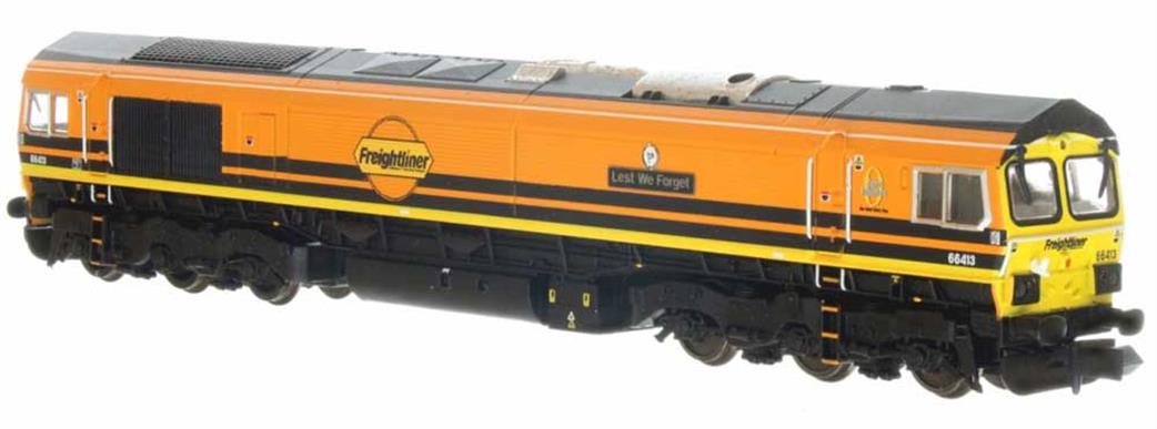 Dapol N 2D-007-013 Freightliner 66413 Lest We Forget Class 66 Co-Co Diesel Locomotive Genesee & Wyoming Orange & Black