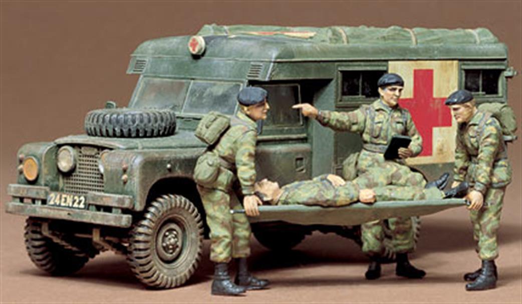 Tamiya 1/35 35082 British Army Ambulance Kit from the 80's