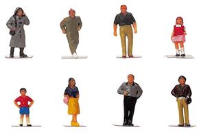 Pack of town people figures suitable for adding detail to street scenes and station platforms,