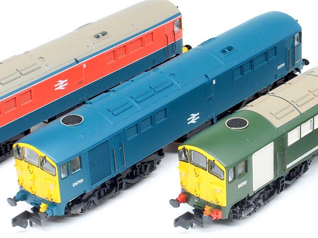 Rapido Trains 905006 BR D5701 Metro-Vick Class 28 Co-Bo Diesel Locomotive Blue Full Yellow Ends N