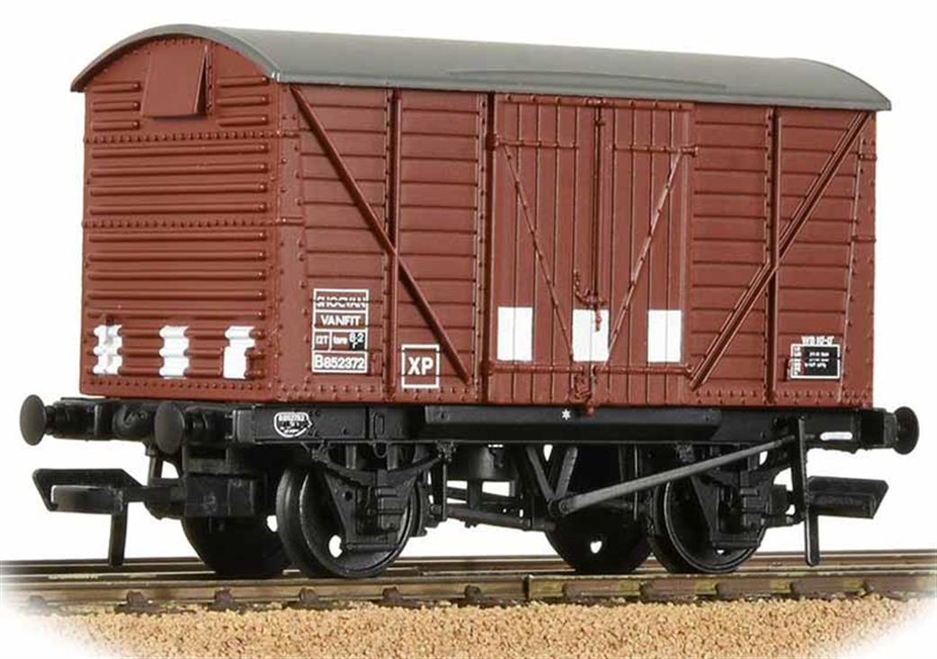 Bachmann OO 37-905 BR 12 Ton Planked Shock Absorbing Van Bauxite Later Boxed Lettering