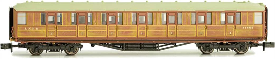 Dapol 2P-011-107 LNER Gresley First Class Coach 1130 Varnished Teak Livery N