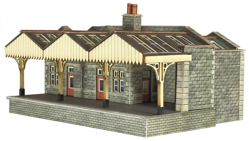 Metcalfe N PN921 Railway Station Parcels Offices with Platform section and Canopy