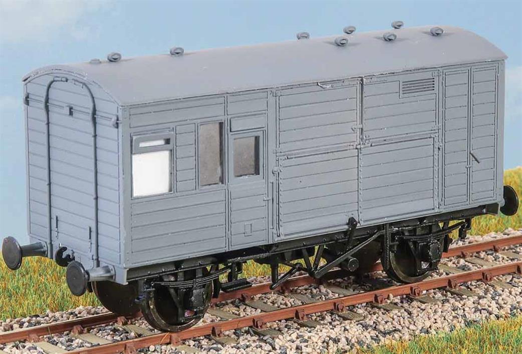 Parkside Kits OO PC83 LNER Horsebox Wagon Kit